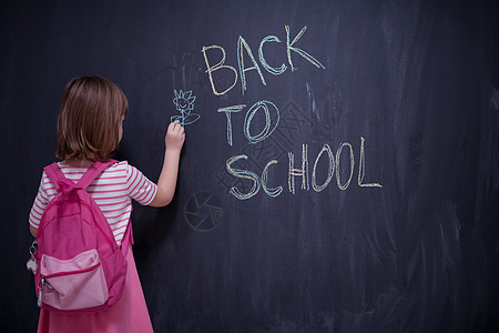 背背背书写黑纸板的女童粉色黑色教育绘画背包班级空白学生粉笔木板图片