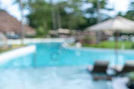 布鲁利度假村和酒店 有游泳池和沙椅海滩公园蓝色背景旅行花园奢华窗户太阳热带图片