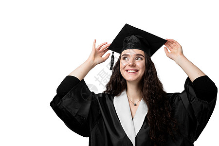 拥有黑色毕业礼服和白色背景帽子的硕士学位的女研究生 快乐的年轻女性野心家在她的生意上取得了成功工作大学领导者女孩商业学校职业学士图片