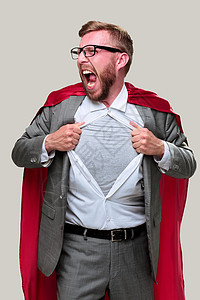 超级商务人士把他的衬衫撕脱了 孤立在白色上经理职业披风超级英雄解决方案帮助活力套装领导者男人图片
