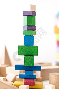 木制生态玩具白色房子游戏蓝色建筑木头积木红色乐趣孩子们图片