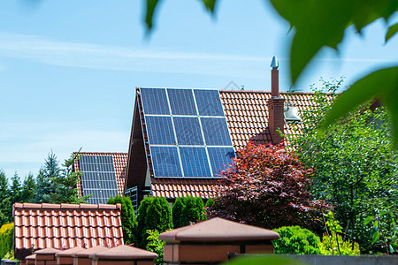带有光伏发电模块的房顶屋顶力量创新控制板安装环保能源植物阳光活力农家图片