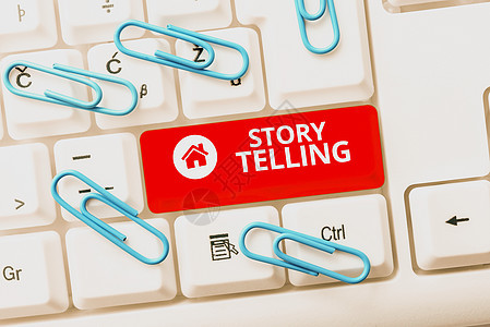 展示讲故事的标志 商业展示讲述或写短篇故事分享个人经验商务人士用手中的笔指出重要信息图片