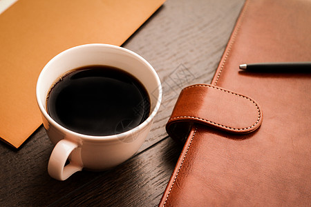 办公桌桌和咖啡杯 生产率概念商业咖啡会议律师桌子经理笔记杯子金融战略图片