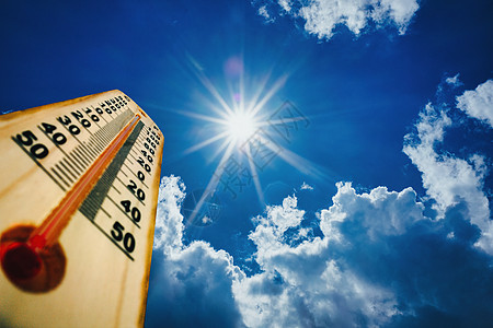 夏季热 户外高温 炎热沙漠天气 温度计达到蓝色天空背景的华氏100度 阳光明日 3d 插图环境乐器气象季节全球气候晴天学位太阳摄图片