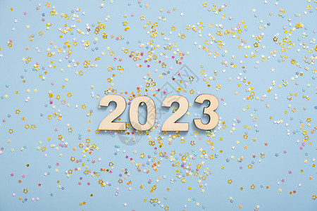 2023年Wooden编号 在有恒星的面贴蓝色背景上图片