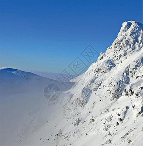 雪雪覆盖山岳和风景旅行滑雪冰川蓝色假期顶峰首脑季节场景高山图片