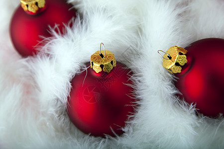 圣诞节装饰品 假期 圣诞饰品 球 设计元素背景图片