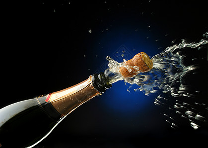 香槟酒已经准备好庆祝了 假期 饮料 嘶嘶声 软木 情人节图片