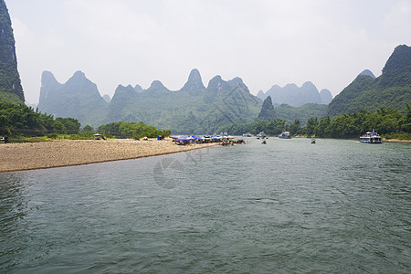 李里河和喀斯山的桂林 东方 广西 乡村的 风景优美的 巡航图片