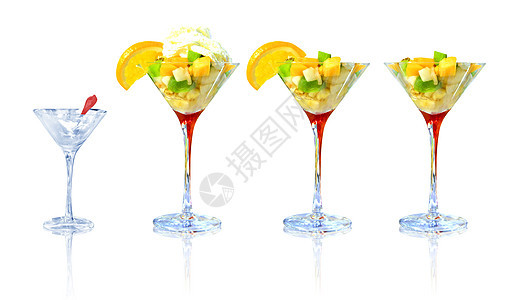 带水果的冰霜 奇异果 柠檬 红酒杯 盘子 圣代 奶油 非酒精性图片