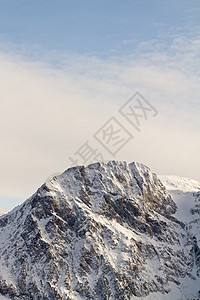 山区雪雪地 天 国家 十二月 松树 冻结 一月 季节图片