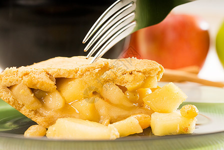 新鲜自制苹果派 肉桂 香草 甜点 营养 金的 烹饪图片