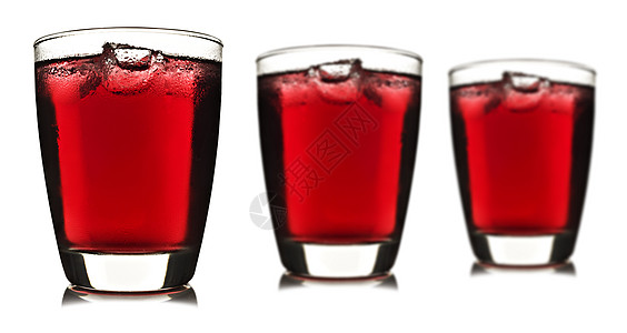 三杯红果汁 加冰 营养 石榴 玻璃器皿 葡萄 庆祝 酒吧图片