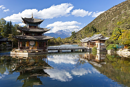 丽江玉湖村中国云南李江玉龙雪山 玉龙雪山背景