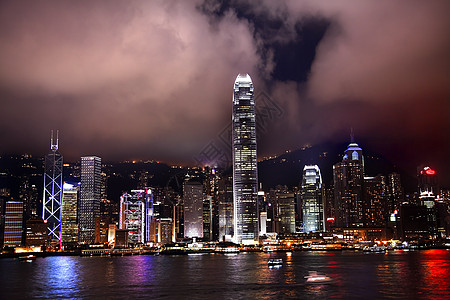 晚上从九龙来香港港图片