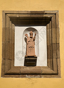 墨西哥克雷塔罗街头雕像背景图片
