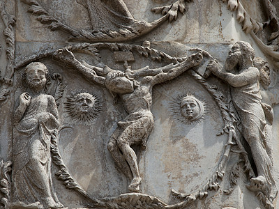 奥维托大教堂 男性 天使报喜 雕刻 柱子 雕像 圣经 教会图片
