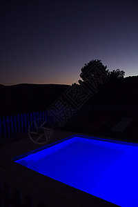 暮光游泳池图片