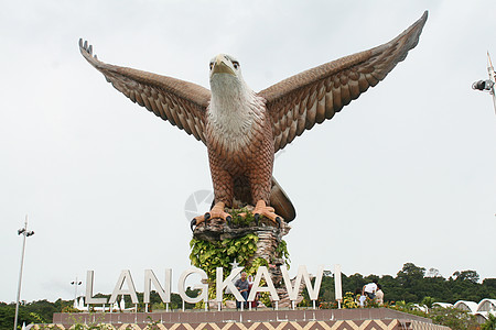 巨鹰广场马来西亚兰卡维岛的鹰广场 东方 蓝色的 鹘 旅行背景
