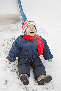 雪卷 雪橇 活动 追求 男生 婴儿 好玩的 移动 幸福图片