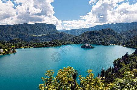 斯洛文尼亚的Bled Lake和山地蓝宝石图片