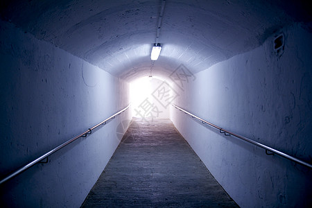 伊比萨岛隧道 通往城堡的光效应 假期 巴利阿里 门图片