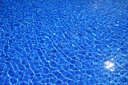 蓝砖游泳池泳池水反面纹理 湿的 瓷砖 水池 反射图片