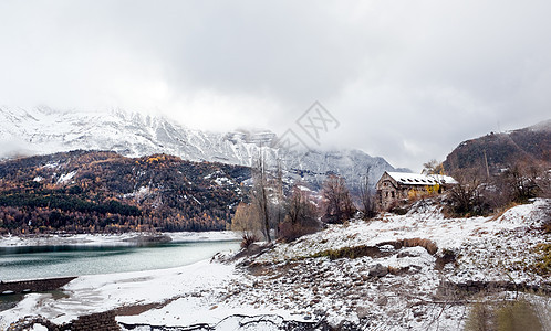 雪地景观 屋顶 小屋 旅行 圣诞节 房子 霜 阿尔卑斯山 天图片