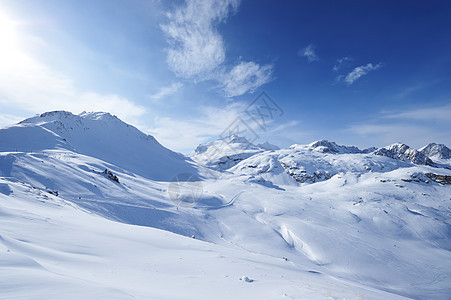 冬季山地降雪 高的 旅行 寒冷的 阿尔卑斯山 宁静 高山图片