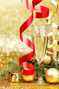 香槟和新年装饰 庆祝 冷杉 丝带 树 派对图片