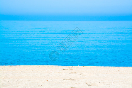 沙子足迹进入水中 假期 西班牙 蓝色的 美丽的 马略卡岛 海滩图片