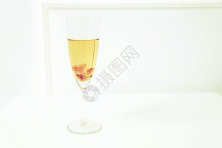 香槟杯 餐厅 浪漫 透明的 庆典 桌子 玻璃 橙子 饮料图片