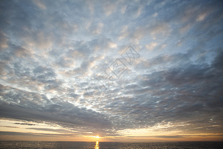 日落 夏季饱和多彩主题 云 地平线 地中海 宁静图片