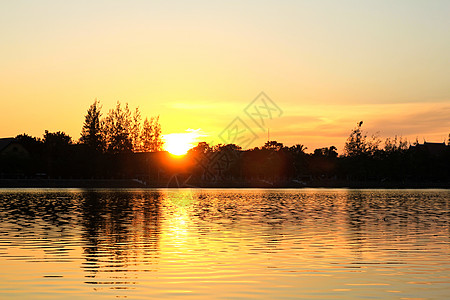 大省公园在日落时出名 乌东萨尼 泰兰 晚上图片