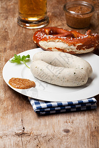 一对巴伐利亚白香肠 盘子 早餐 慕尼黑啤酒节 传统 芥末图片