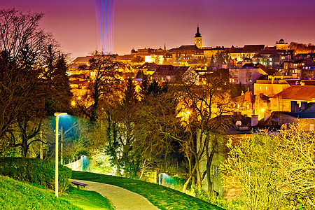 公园夜景萨格勒布具有历史意义的上城夜景 历史性 灯背景