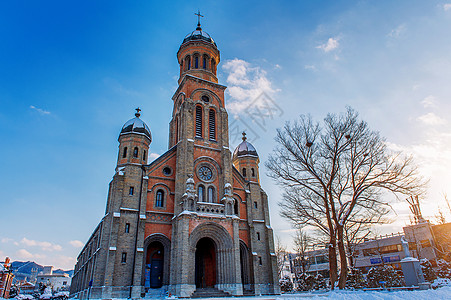 南韩冬季村的教堂 建筑物 覆盖 建筑学 美丽 下雪 宽的图片