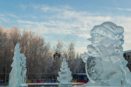 城市中的冰雕 庆祝 纪念馆 展示 马 假期 冰灯 文化图片