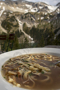 煎饼汤和西边湖图片