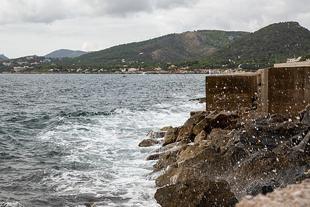 海岸的波浪 西班牙马洛卡岛 马略卡岛 水 假期 风景优美的图片