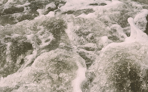 涟漪飞溅的海浪的高角度视图 波纹海水波浪壁纸湿背景装饰手机和桌面屏幕 复古复古风格色彩效果 文本的复制空间空间 旅游 海滩度假图片