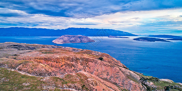 克尔克岛石头沙漠和普尔维奇岛空中全景图片