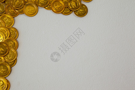 圣帕特里克日金巧克力硬币 形成角框图片