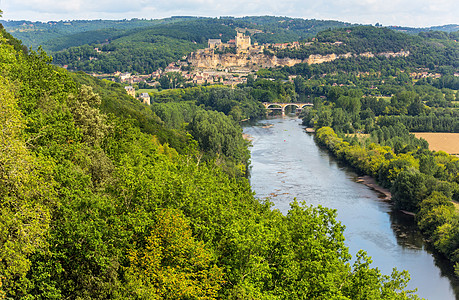 河流背景Castelnaud的多多纳河 农村 法国 桥背景