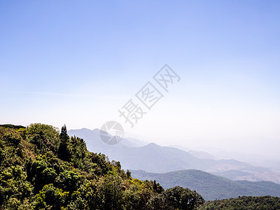 日出时的山地山谷 自然夏季风景 土地 场景 早晨图片