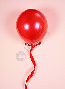 红气球在红色丝带上 庆典 红色的 喜庆的 细绳图片