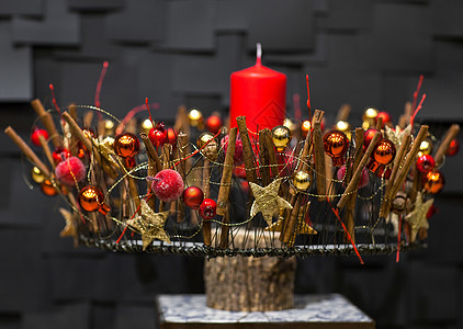 圣诞装饰性蜡烛 圣诞节 烛光 庆典 黑色的 冬天 蜡烛火焰 红蜡烛图片