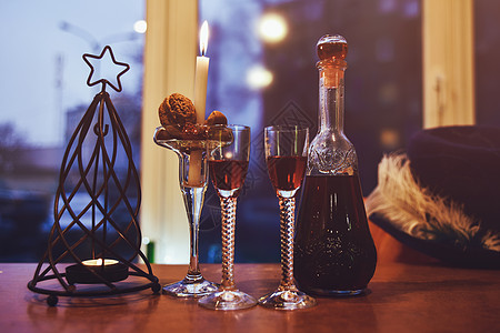 新年大气 浪漫 庆典 干杯 香槟酒 浪漫的 饮料 问候语图片