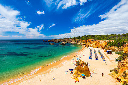 葡萄牙阿尔加韦Portimao的海滩 晴天图片